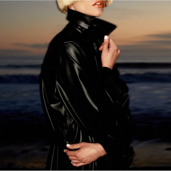 Belted faux leather trench - Picture 2 of 6